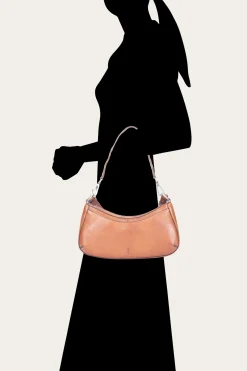 Claire Shoulder^Frye Online