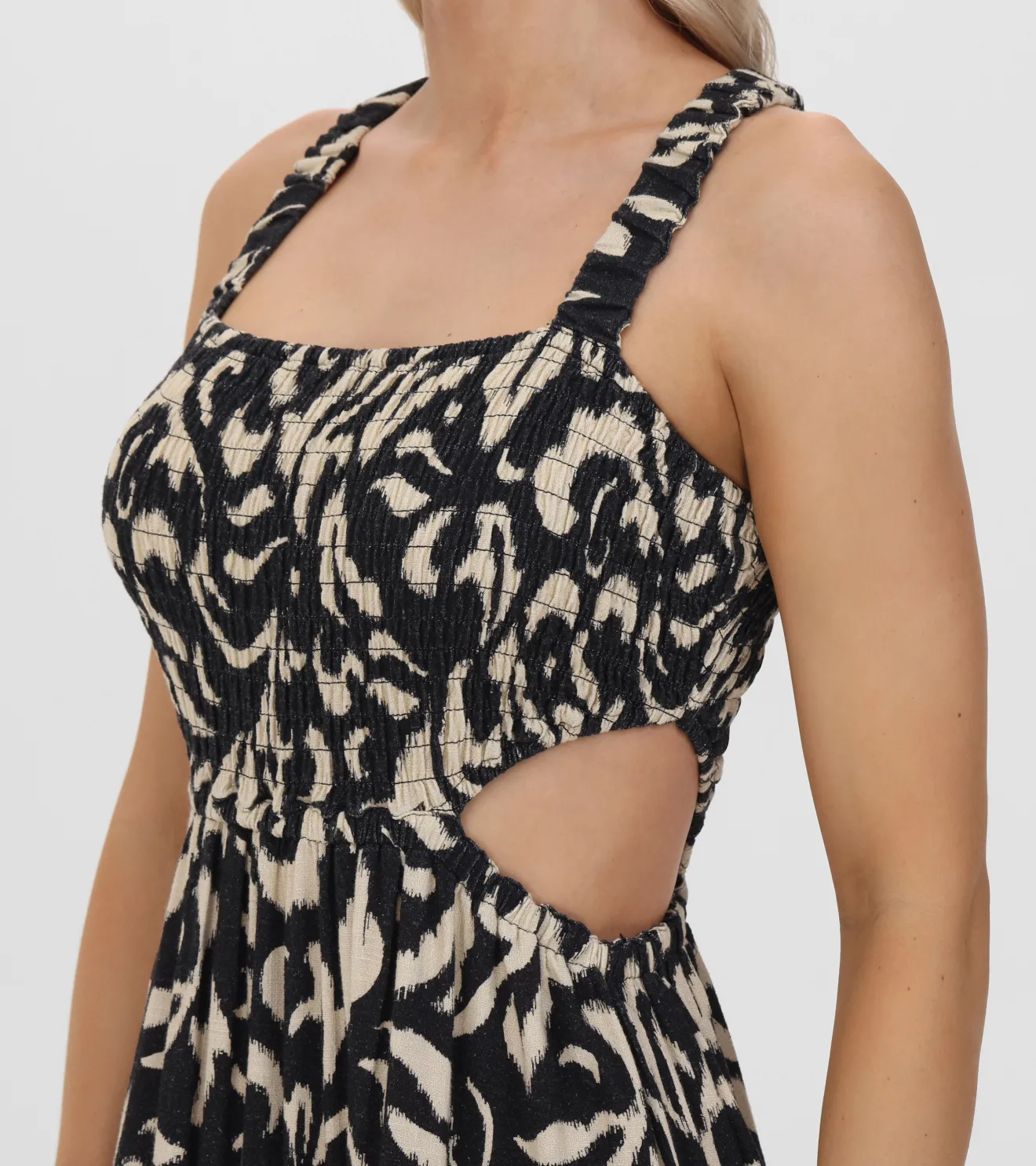 Smocked Cut Out Maxi Dress^Frye Discount