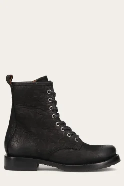 Veronica Combat^Frye Hot