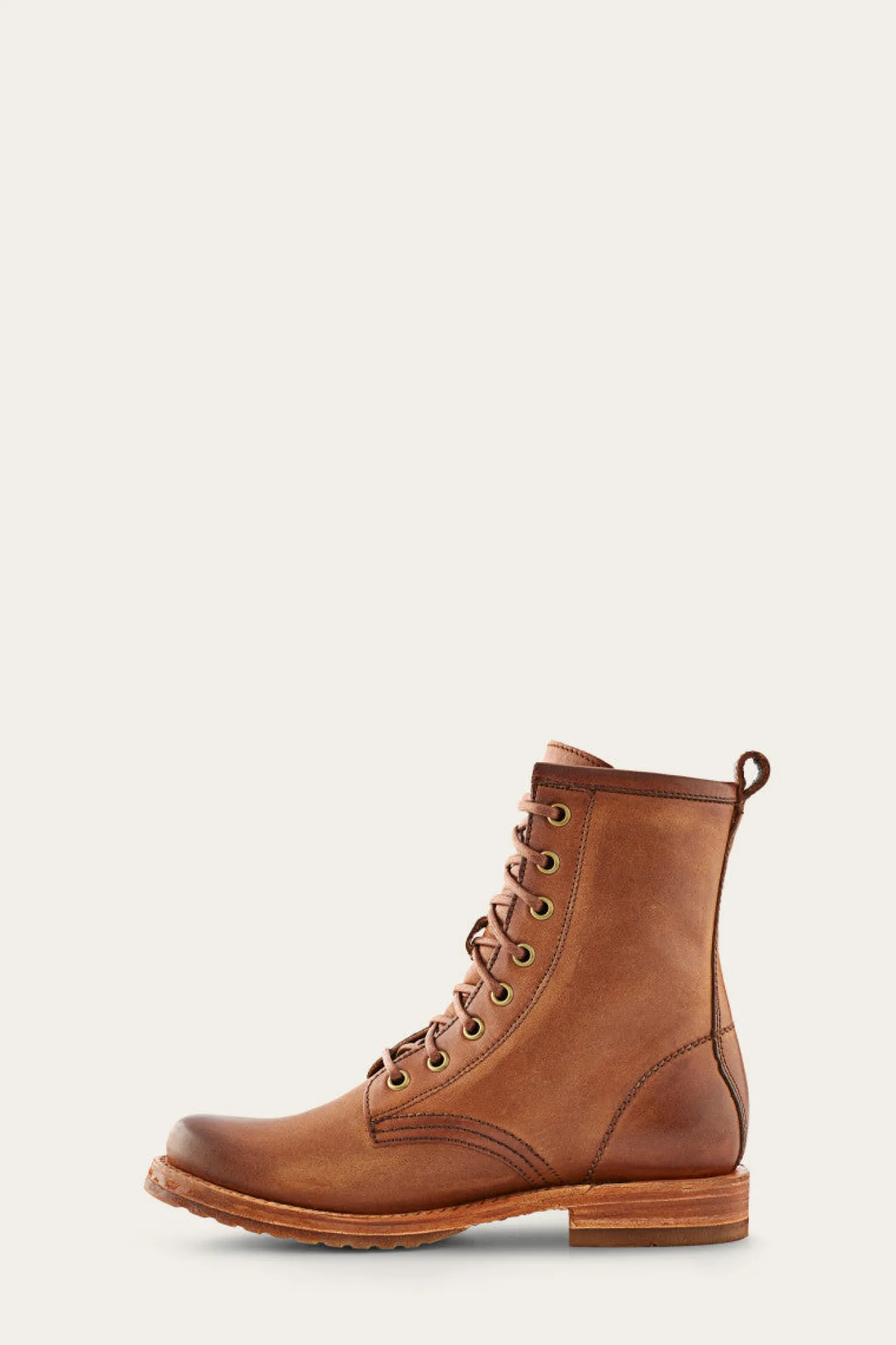 Veronica Combat^Frye Hot