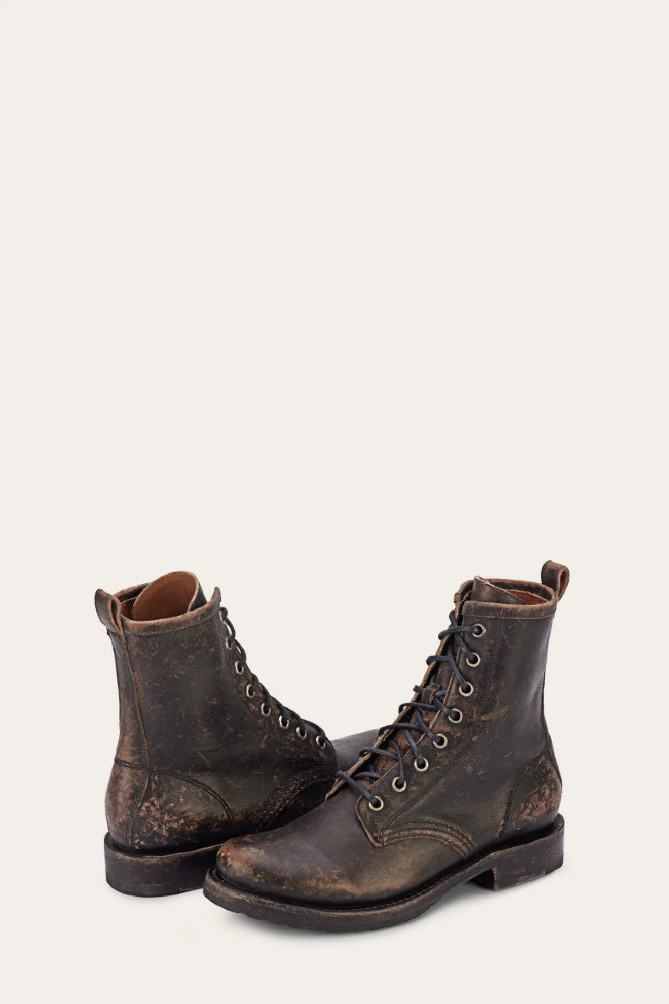 Veronica Combat^Frye Hot